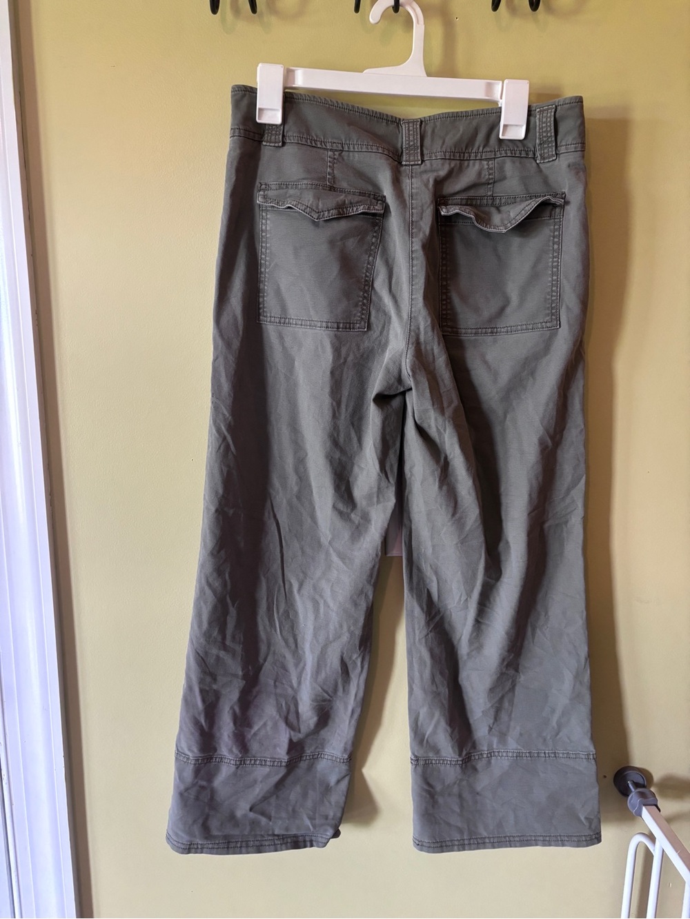 LOFT Olive Wide Leg Pants - Picture 5 of 5